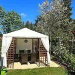 Mit Garten- Grill Und Terrasse By Interhome *